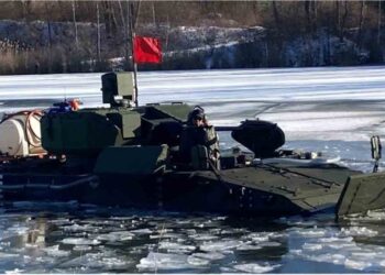 O ARV-30mm passa por testes de neve e frio realizados por empreiteiros em dezembro de 2025, em Ontário, Canadá. Foto: General Dynamics Land Systems
