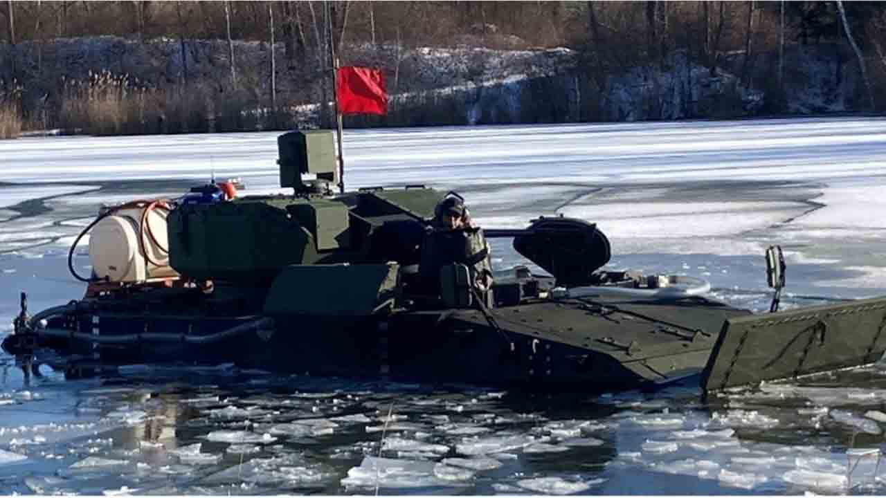 O ARV-30mm passa por testes de neve e frio realizados por empreiteiros em dezembro de 2025, em Ontário, Canadá. Foto: General Dynamics Land Systems
