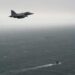 JAS 39 Gripen da Suécia e aliados monitoram submarino russo em rota para o Mar Báltico. Foto: Forças Armadas da Suécia