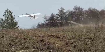 Rússia revela nova arma para o drone Molniya e aposta em destruição ampliada no campo de batalha