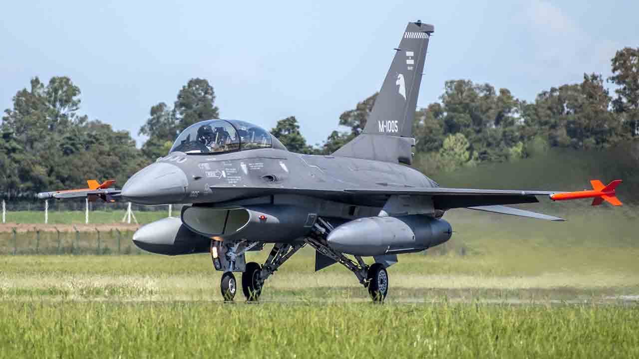 F-16. Foto: Ministerio de Defensa - @MinDefensa_Ar
