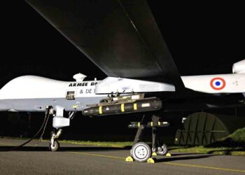 França usa MQ-9 Reaper com míssil Hellfire para interceptar drones em voo