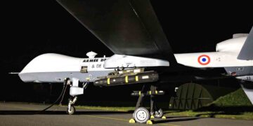 França usa MQ-9 Reaper com míssil Hellfire para interceptar drones em voo