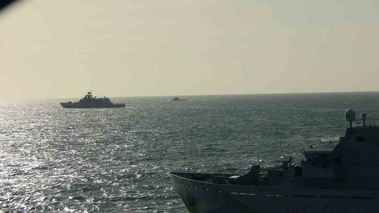 Marinha Real britânica conclui 10 dias de vigilância intensa sobre submarino e navios de guerra russos em águas do Reino Unido