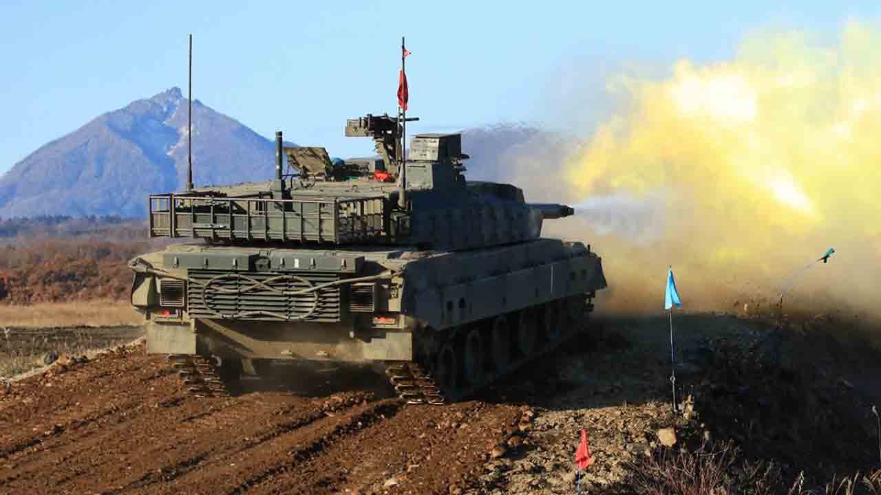 Tanque Type 10. Foto: Wikimedia / JGSDF
