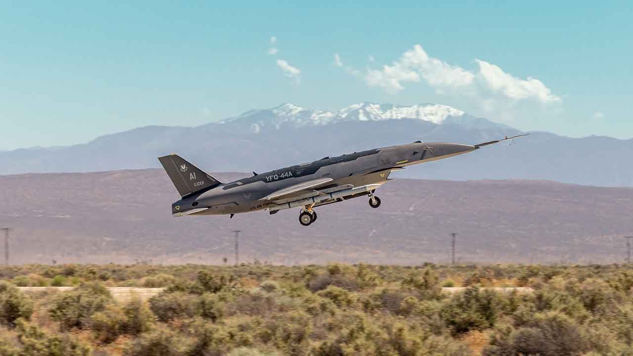 YFQ-44A . Foto: USAF