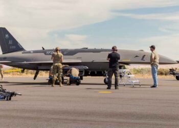 YFQ-44A . Foto: USAF