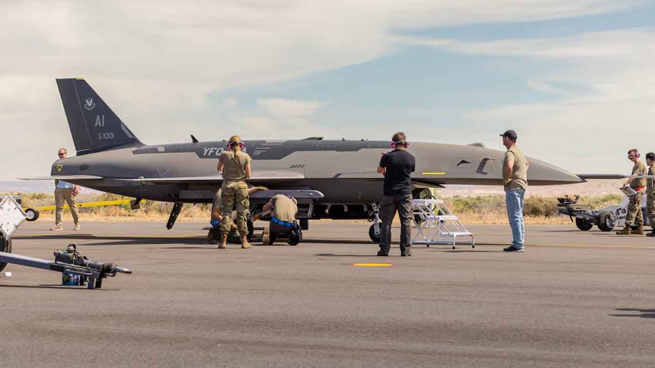 YFQ-44A . Foto: USAF